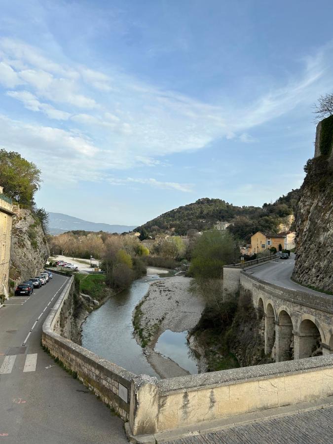 Sur Le Pont Apartment Vaison-la-Romaine Exterior photo
